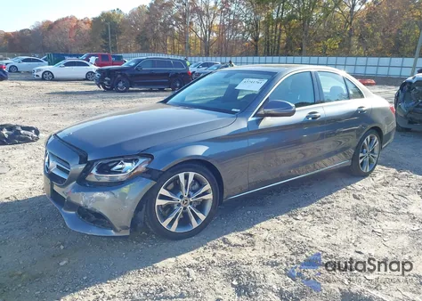 2018 Mercedes-Benz C 300 from USA, damaged, VIN 55SWF4JBXJU241405